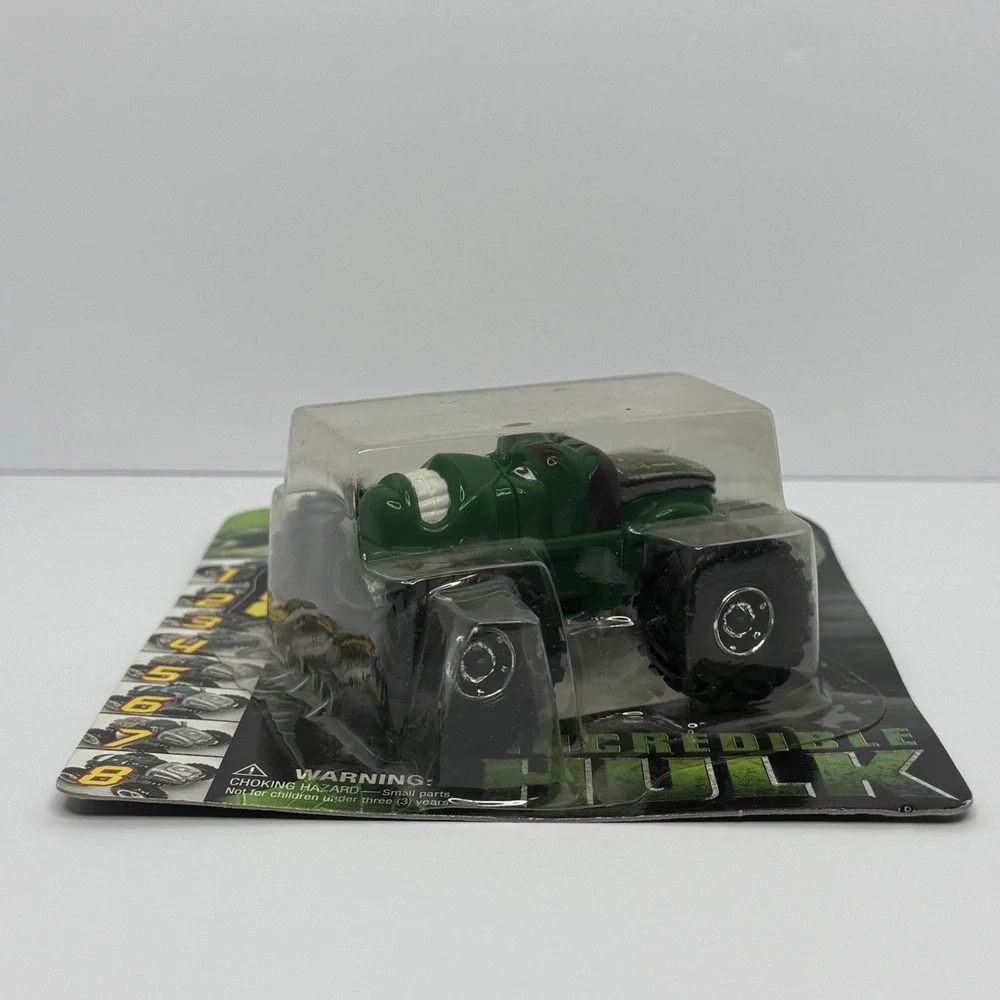 Marvel Regener8'rs 2008 Incredible Hulk Transforming Monster Truck NOS